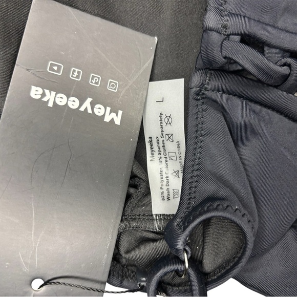 Black Cutout Swimsuit size L - Picture 5 of 5